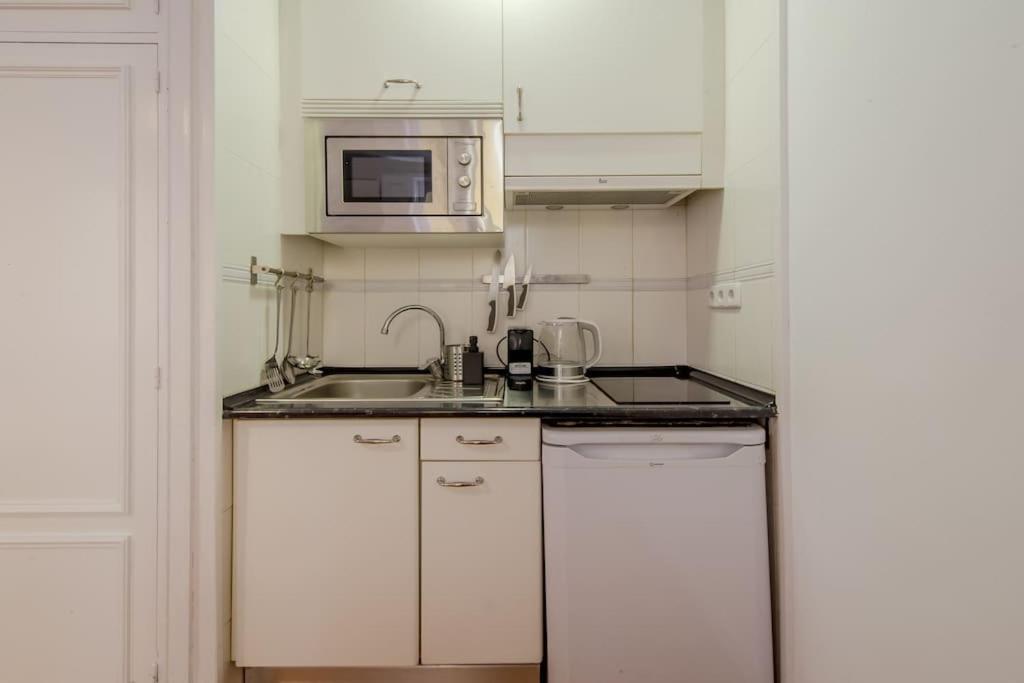 Petite E Chic Loft Para 3 En El Corazon De มาดริด ภายนอก รูปภาพ